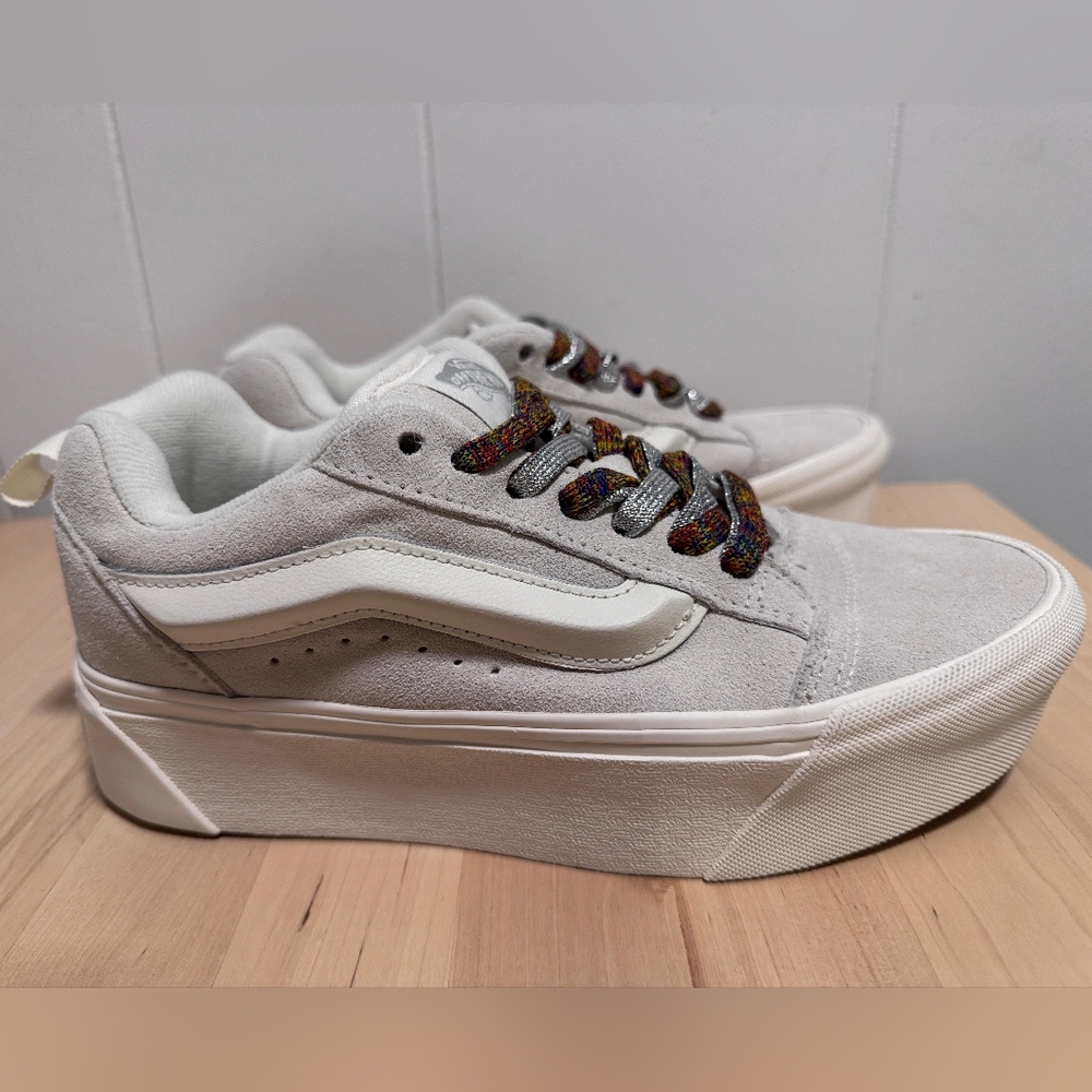 Vans Knu Skool Women’s Size 9.5 White Suede Casual Platform Sneaker Shoe NEW